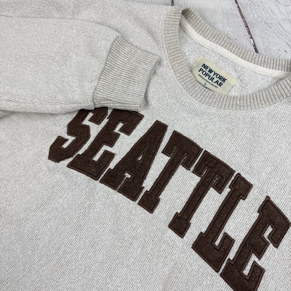 New York Popular Seattle Embroidered Beige Crew Neck Pullover Sweatshirt Men’s L